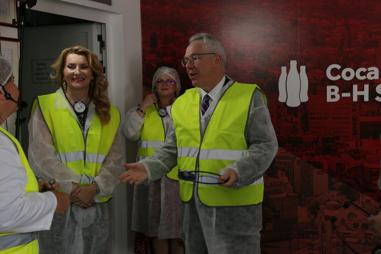 R. Tomic´ Fontana i Nj. E. M. Murphey tokom obilaska punionice